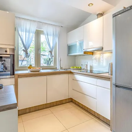 Vakantiehuis Stunning In Medulin