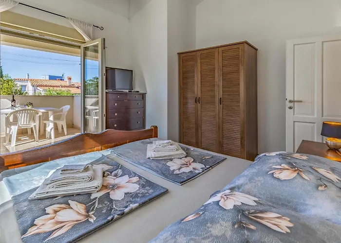 Ferienhaus Stunning In Medulin